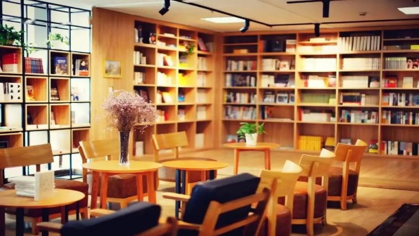 无门图书馆，育人智慧大——关于教师的朗诵经典篇目