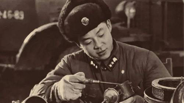 永远二十二岁 雷锋精神赞——关于党政祖国的朗诵经典篇目