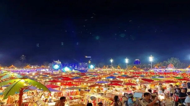 夜市巷口:一碗加蛋的炒粉——关于经典散文的朗诵经典篇目